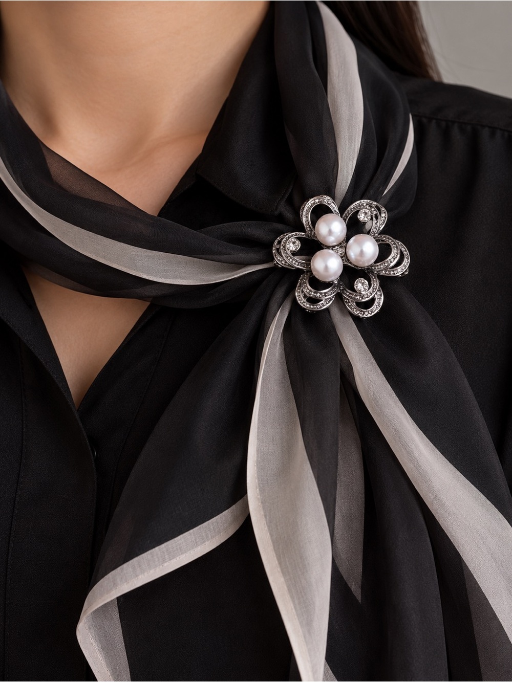 Elegant Pearl Floral Brooch